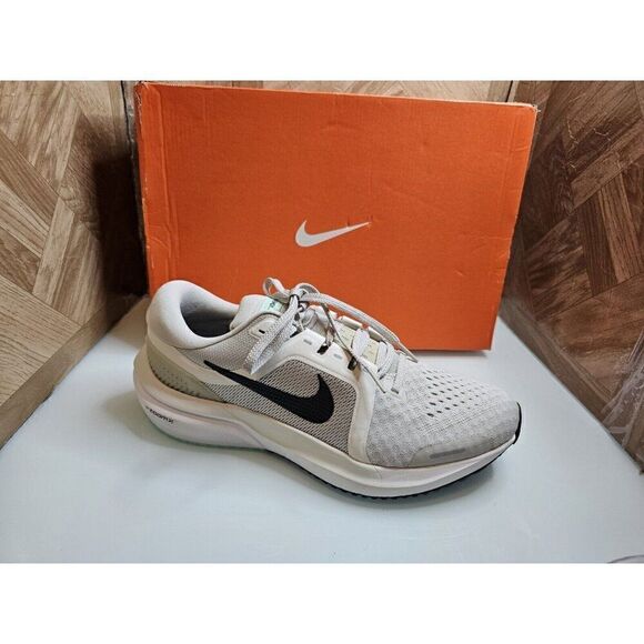Brand New Nike Women's Air Zoom Vomero 16 Running Shoes 10. 204 - Picture 1 of 10